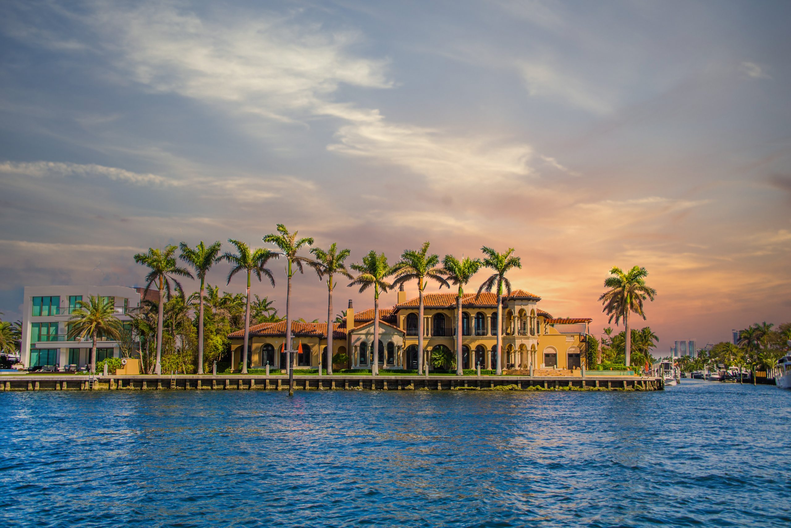 Read more about the article Capturing the Essence: The Importance of Real Estate Photography in Fort Lauderdale